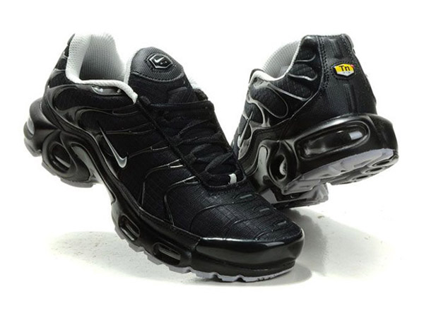 nike tuned 1 homme noir dcf259 nike tuned 1 homme noir dcf259