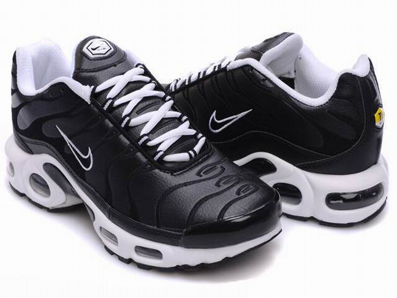 nike tn requin homme noir