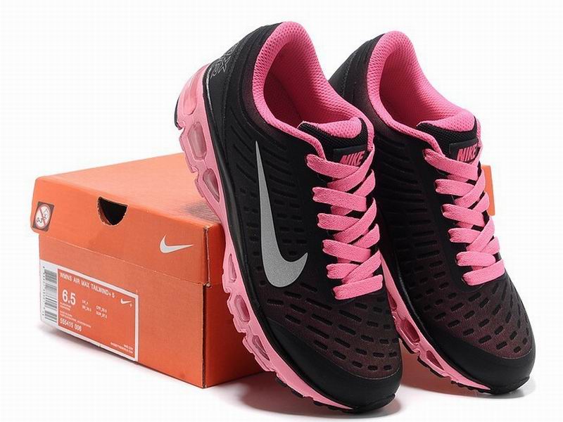 chaussure de sport nike rose