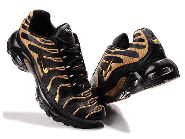 nike tuned 1 black orange