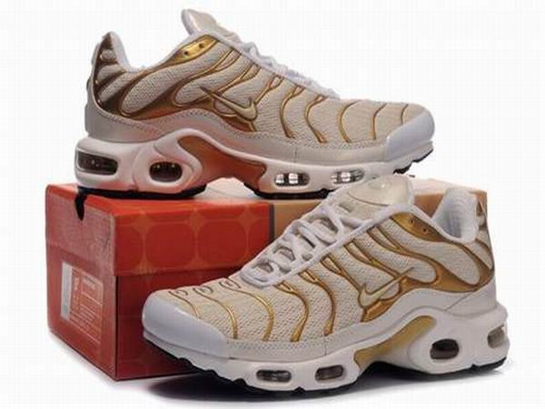 Nike Air Max Tn Requin/Tuned 1 Chaussures Pour Homme Blanc/Or ... Nike Air Max Tn Requin/Tuned 1 Chaussures Pour Homme Blanc/Or ...