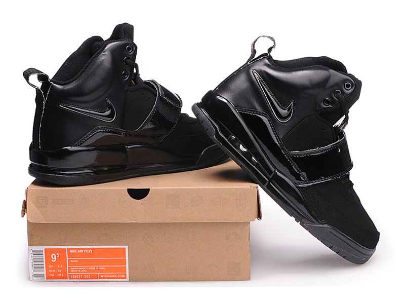 nike yeezy all black