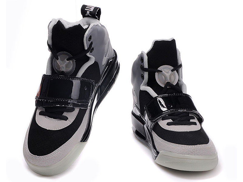 nike air yeezy 1 gris