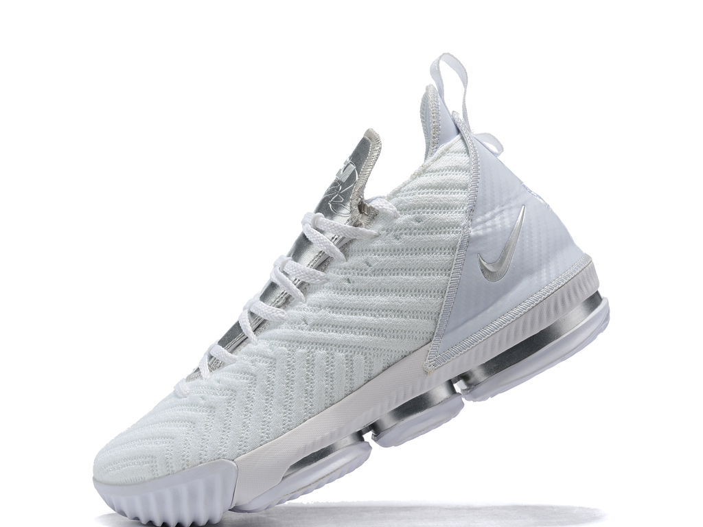 nike lebron pas cher